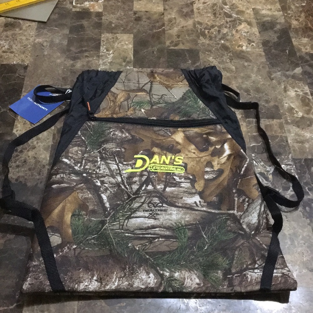 NWT REALTREE Xtra Camo Draw String Sack Backpack